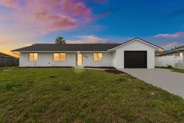2 of 38 - 2674 Sw Monterrey Lane, Port St. Lucie, FL