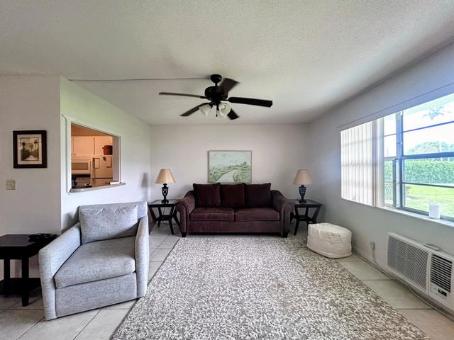 2 of 33 - 680 Horizons W #103, Boynton Beach, FL