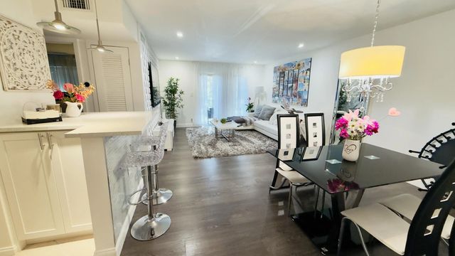 702 Se 2nd Avenue Se #405, Deerfield Beach