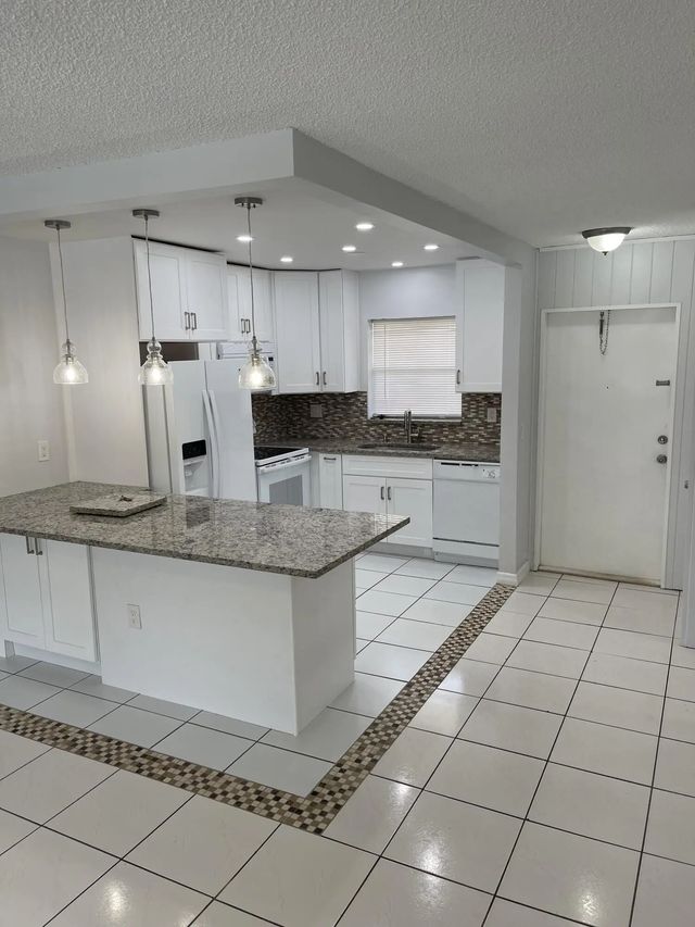 2 of 19 - 440 Se 2nd Avenue #5, Deerfield Beach, FL