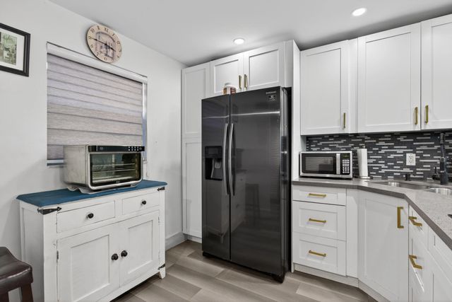 5 of 46 - 3160 Holiday Springs Boulevard #7-112, Margate, FL