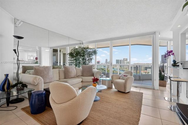 3 of 36 - 21205 Yacht Club Drive #2409, Aventura, FL