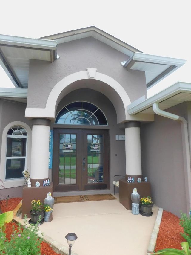 4 of 38 - 2409 Sw Washington Street, Port St. Lucie, FL