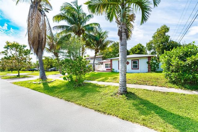 3 of 31 - 4360 Nw 32nd Court, Lauderdale Lakes, FL
