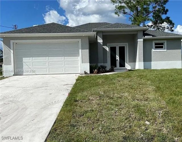 3304 11 Street W, Lehigh Acres