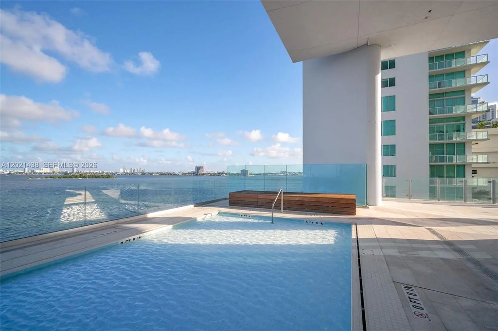 700 Ne 26th Terrace #2105, Miami