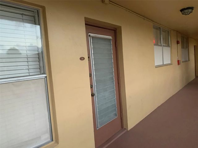 3 of 29 - 6051 Nw 61st Avenue #211, Tamarac, FL