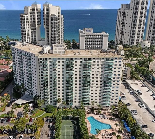 19370 Collins Avenue #626, Sunny Isles Beach