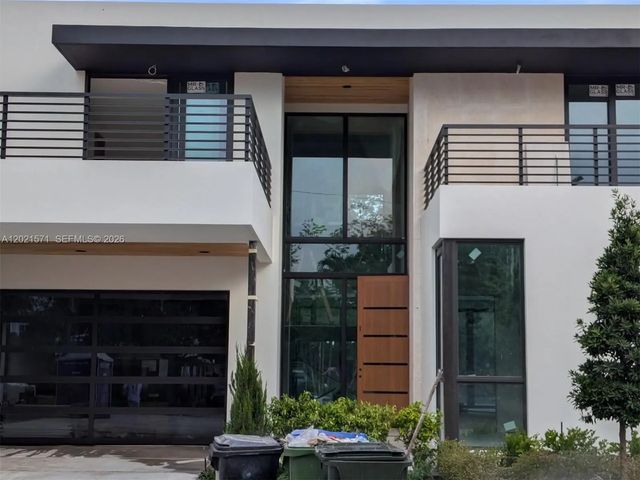 2 of 29 - 528 Ne 13th Avenue, Fort Lauderdale, FL