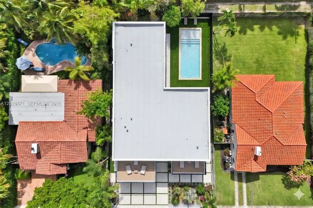 5 of 29 - 528 Ne 13th Avenue, Fort Lauderdale, FL