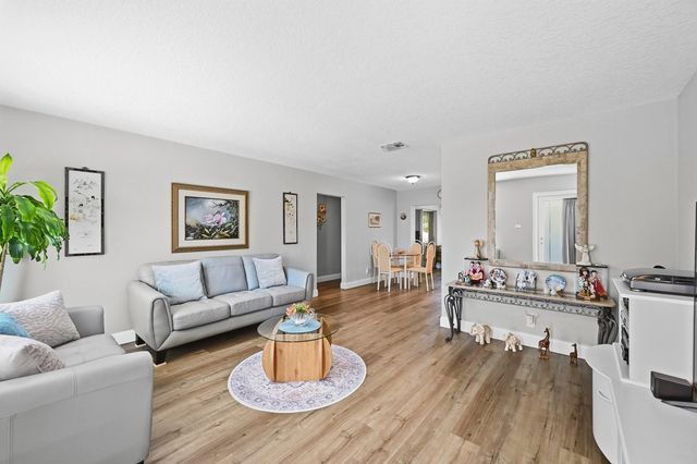 3 of 14 - 5711 Nw 84th Terrace, Tamarac, FL