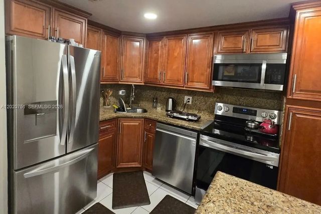 2 of 18 - 3660 Inverrary Drive #3t, Lauderhill, FL