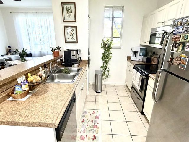 5 of 24 - 1205 Abaco Lane, Riviera Beach, FL