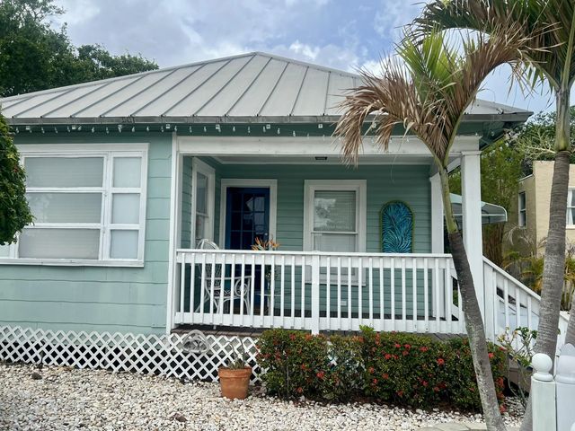 5 of 90 - 208 Avenue E, Fort Pierce, FL