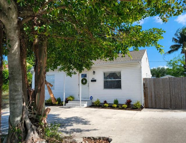 2 of 14 - 618 Hunter Street, West Palm Beach, FL