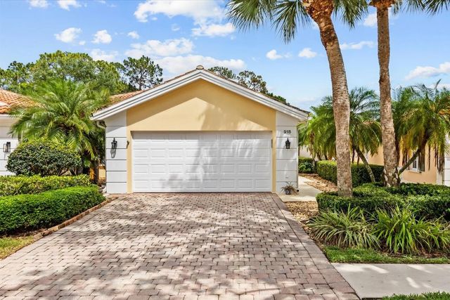918 Sw Balmoral Trace, Stuart