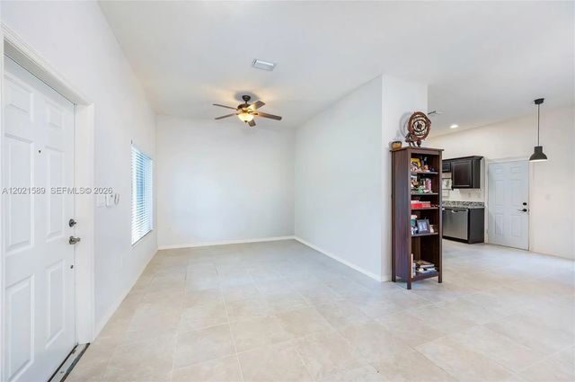 5 of 31 - 2343 Se 16th Place, Homestead, FL