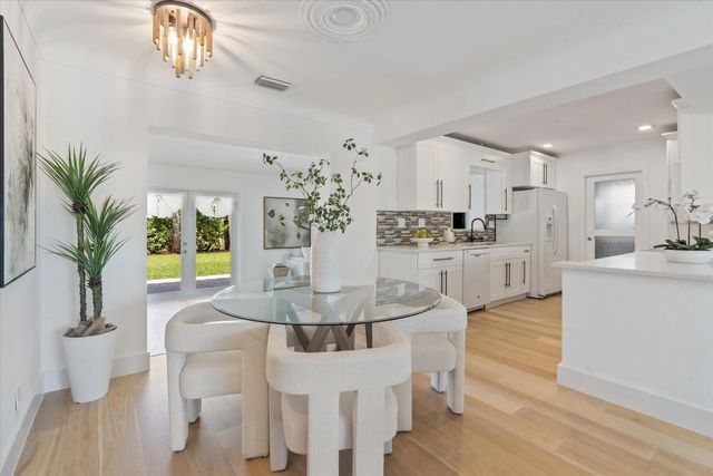 3 of 29 - 4461 Ne 19th Avenue, Oakland Park, FL