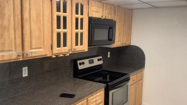 2 of 27 - 2715 W 66th Street #13-21, Hialeah, FL