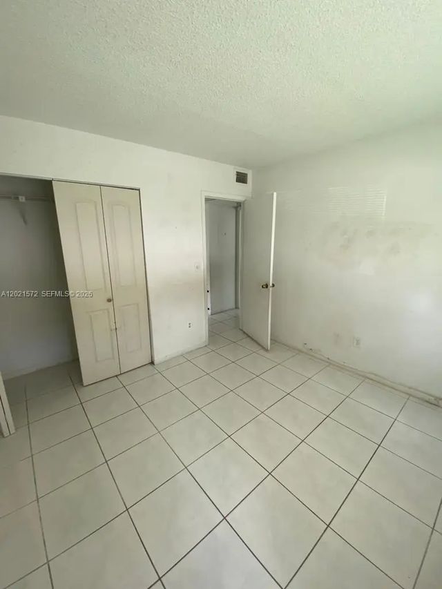 4 of 27 - 2715 W 66th Street #13-21, Hialeah, FL
