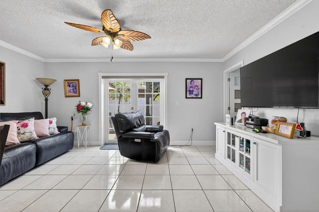 5 of 37 - 7101 W 24th Avenue #45, Hialeah, FL