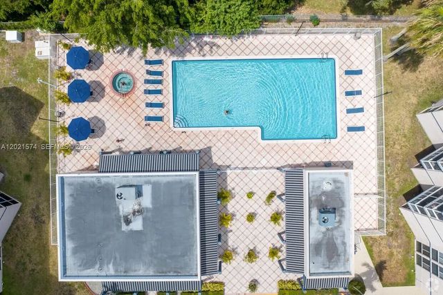 3 of 13 - 7075 Nw 186th Street #c207, Hialeah, FL