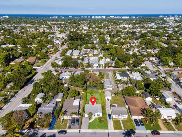 2 of 42 - 620 N B Street, Lake Worth Beach, FL