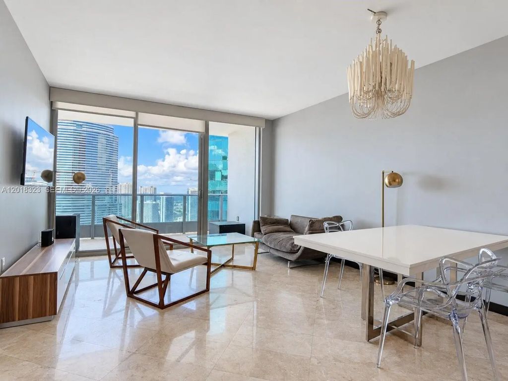 200 Biscayne Boulevard Way #4212, Miami