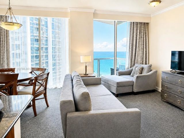 4 of 22 - 18001 Collins Avenue #605, Sunny Isles Beach, FL