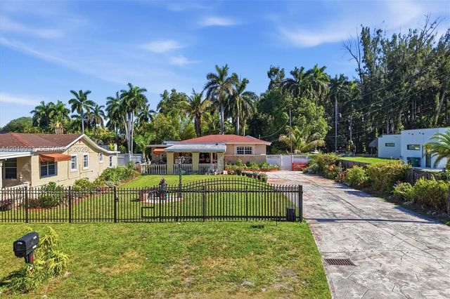 2 of 64 - 55-57 Ne 156th Street, Miami, FL