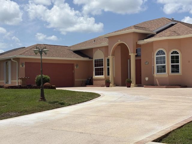2 of 35 - 3306 Se Ford Lane Se, Port St. Lucie, FL