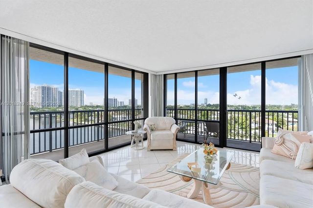5 of 31 - 2017 S Ocean Drive #910, Hallandale Beach, FL