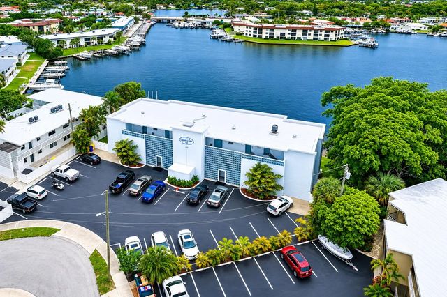 628 Southwind Circle, North Palm Beach