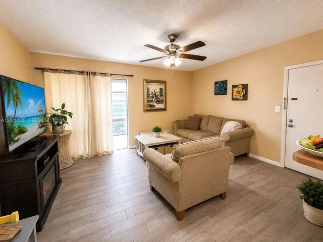 3 of 16 - 7837 Ashmont Circle #212, Tamarac, FL