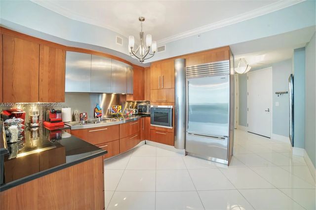2 of 29 - 18101 Collins Avenue #1906, Sunny Isles Beach, FL