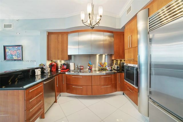 3 of 29 - 18101 Collins Avenue #1906, Sunny Isles Beach, FL