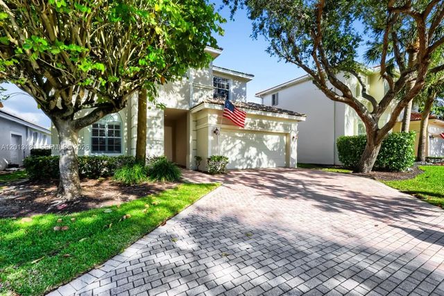 2 of 29 - 117 Palm Circle, Atlantis, FL