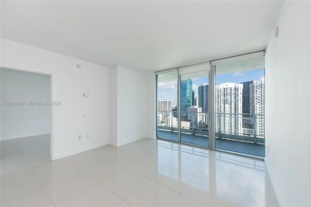 3 of 23 - 92 Sw 3rd Street #2812, Miami, FL