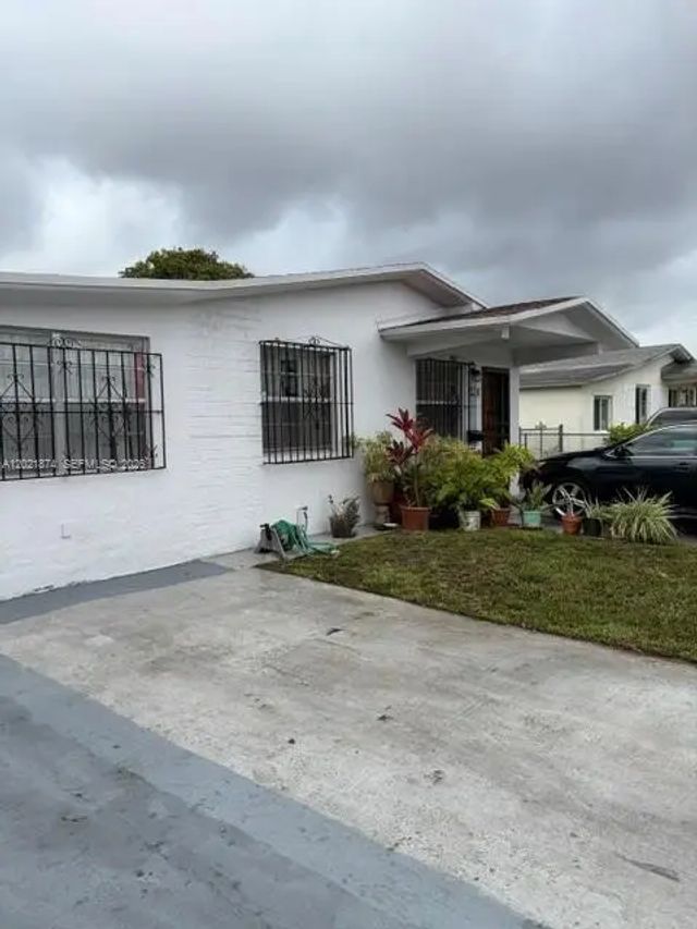 3 of 23 - 336 E 41st Street, Hialeah, FL