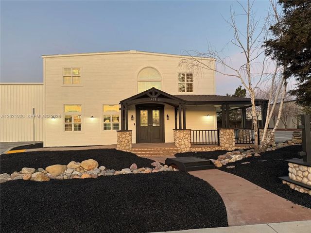 428 N Curry Street, 