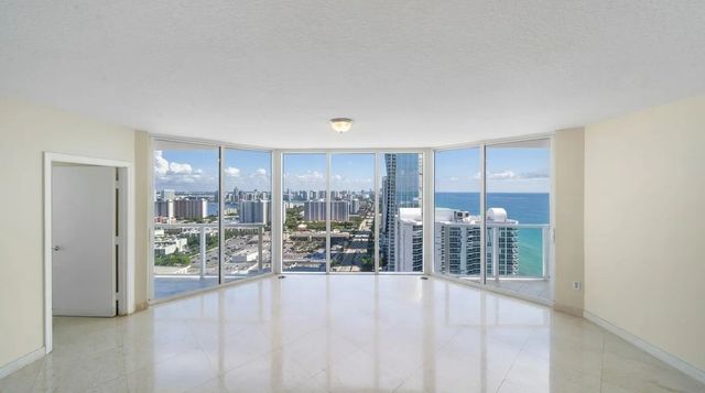 5 of 23 - 16699 Collins Avenue #3407, Sunny Isles Beach, FL
