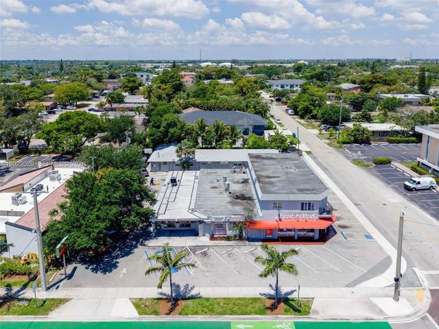 5 of 13 - 4087-4095 N Andrews Avenue, Oakland Park, FL