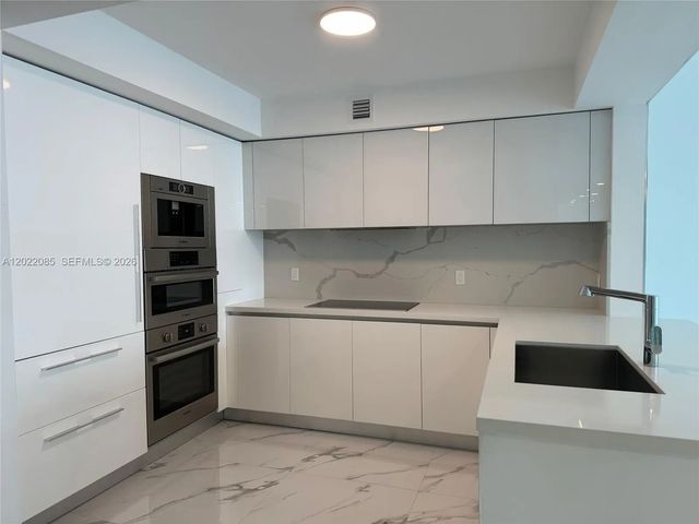5 of 36 - 330 Sunny Isles Boulevard #5-1003, Sunny Isles Beach, FL