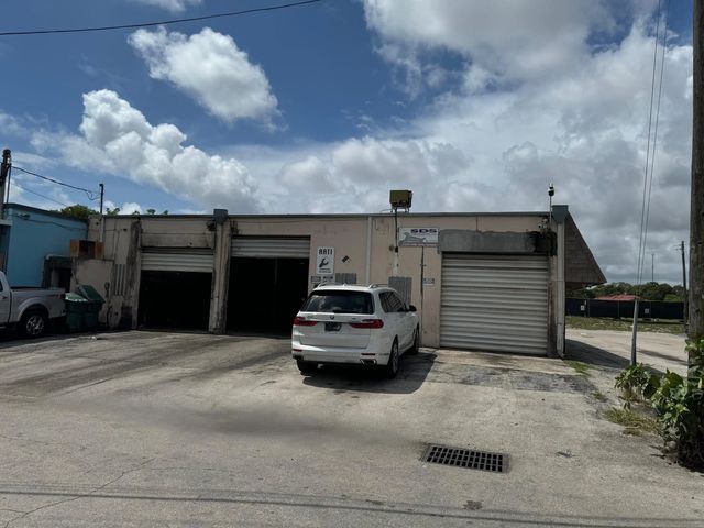 5 of 6 - 2355 Nw 30th Street, Oakland Park, FL