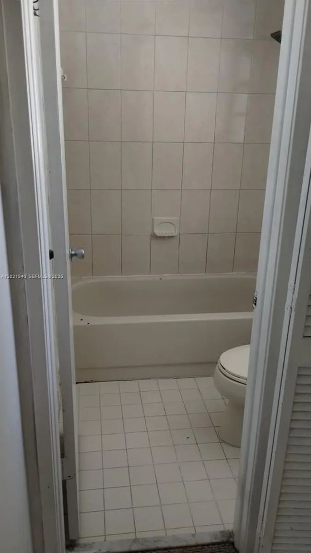 4 of 5 - 12455 Sw 93rd Terrace #208t, Miami, FL