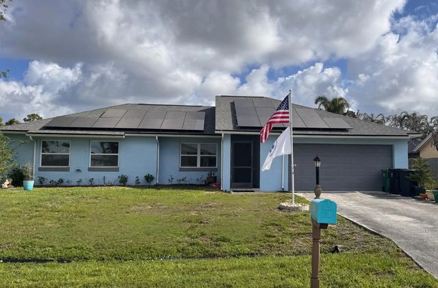 443 Se Langfield Avenue, Port St. Lucie