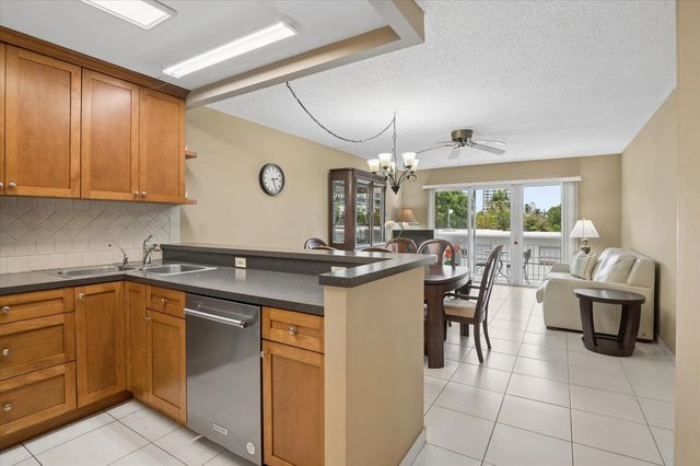 2 of 18 - 550 Bayshore Drive #314, Fort Lauderdale, FL