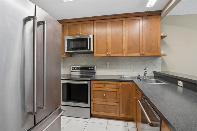 3 of 18 - 550 Bayshore Drive #314, Fort Lauderdale, FL