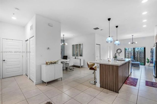 2 of 32 - 8015 Nw 104th Avenue #3, Doral, FL