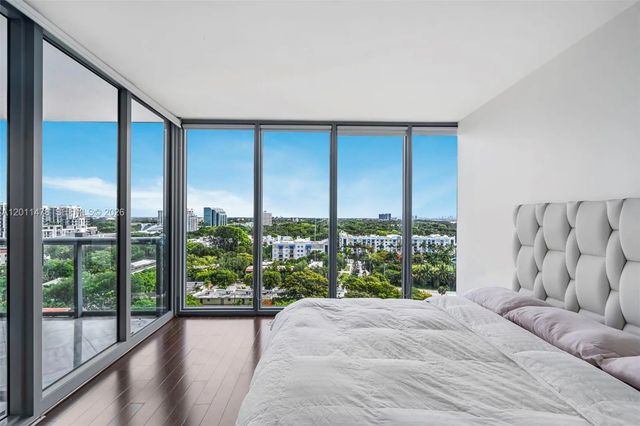 5 of 49 - 601 Ne 36th Street #1103, Miami, FL